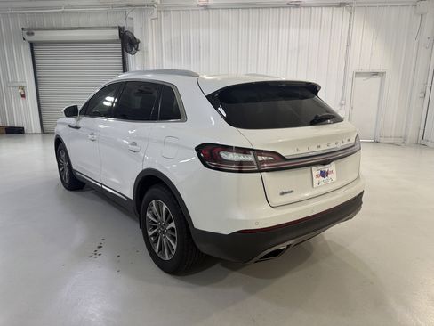 Used 2023 Lincoln Nautilus AWD w/ Premium Package image 3