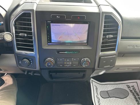 Used 2017 Ford F250 XLT w/ Snow Plow Prep Package image 11