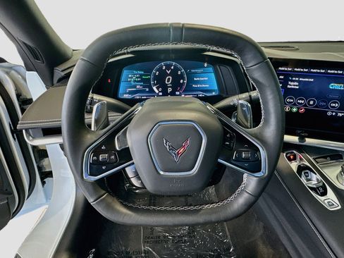 Used 2023 Chevrolet Corvette Stingray Convertible w/ 1LT RWD image 10