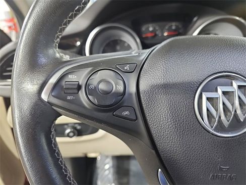 Used 2018 Buick Regal Preferred w/ Sights and Sounds Package image 16