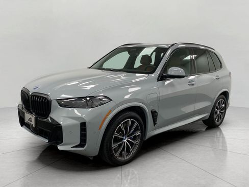 Used 2024 BMW X5 xDrive50e w/ Executive Package AWD/4WD image 10