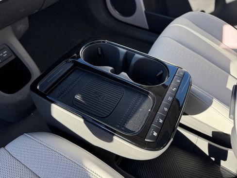 New 2026 Hyundai Ioniq 5 Limited image 30