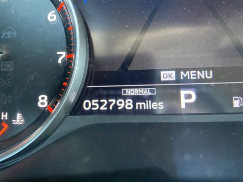 Used 2024 Mitsubishi Outlander SE image 6