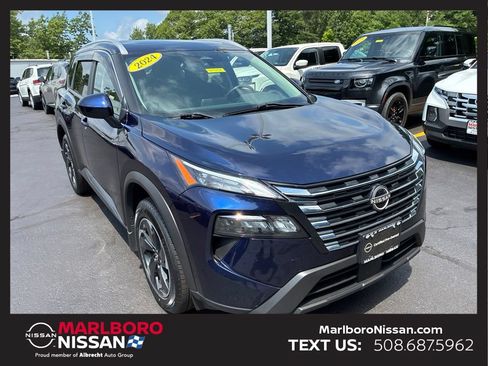 Certified 2024 Nissan Rogue SV w/ SV Premium Package AWD/4WD image 1
