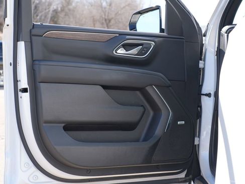 Used 2024 Chevrolet Tahoe High Country image 15