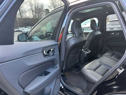 New 2026 Volvo XC60 B5 Ultra w/ Climate Package image 16