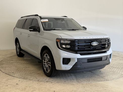 Certified 2025 Ford Expedition Max Active image 7