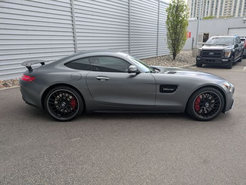 Used 2017 Mercedes-Benz AMG GT S image 2