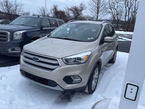 Used 2018 Ford Escape Titanium image 1