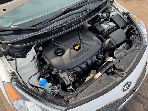 Used 2016 Kia Forte LX image 23