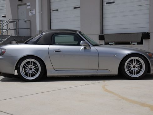 Used 2005 Honda S2000 image 15