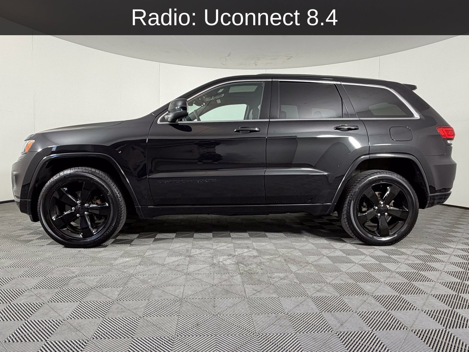 Used 2015 Jeep Grand Cherokee Altitude AWD/4WD image 5