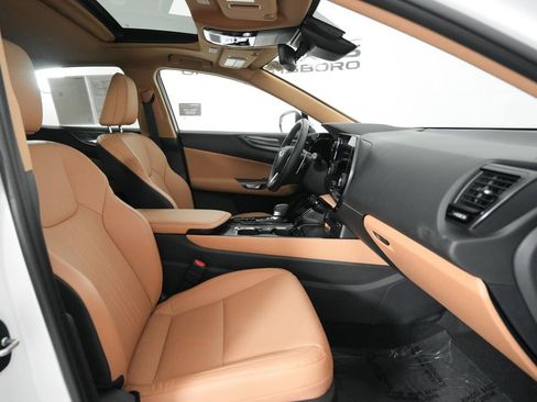 Certified 2025 Lexus NX 250 FWD w/ Premium Package image 19