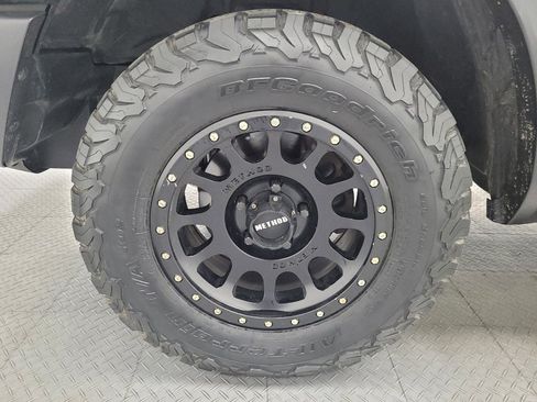 Used 2020 RAM 1500 Classic Warlock w/ Trailer & Traction Group image 31