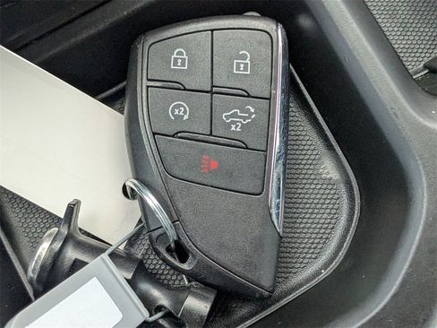 Used 2024 Chevrolet Silverado 1500 LT Trail Boss w/ LT Trail Boss Premium Package image 34