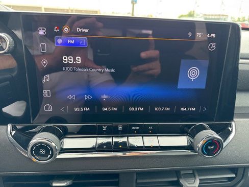 Used 2023 Chevrolet Colorado W/T w/ LPO, Pro Essentials Package RWD image 20