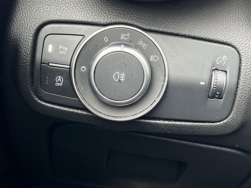 Used 2022 Alfa Romeo Giulia Sprint image 37