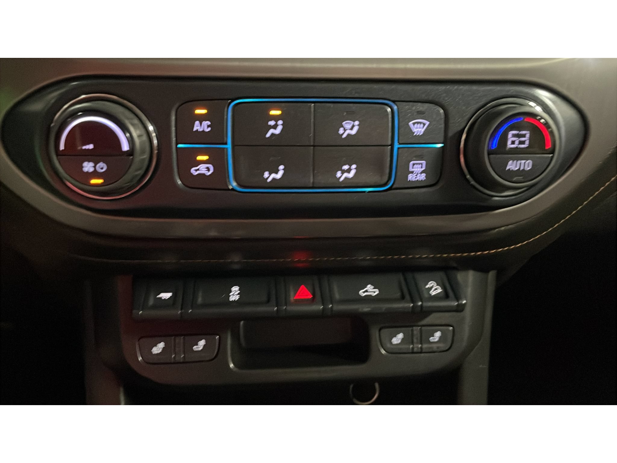 Used 2022 GMC Canyon AT4 AWD/4WD image 13