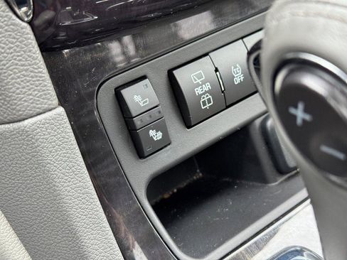 Used 2016 Buick Enclave Leather w/ Trailering Package image 23