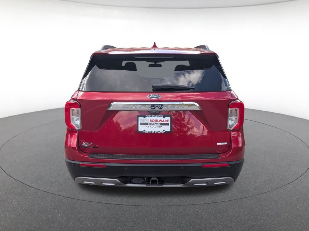 Used 2020 Ford Explorer XLT w/ Equipment Group 202A RWD image 4