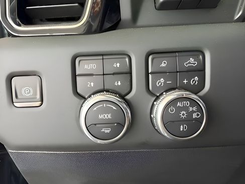 Used 2025 GMC Sierra 1500 Denali Ultimate image 19