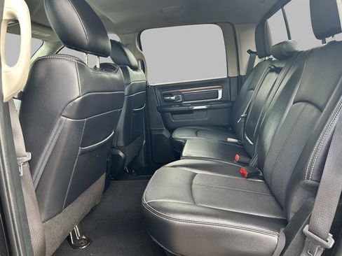 Used 2018 RAM 1500 Laramie w/ Convenience Group image 10