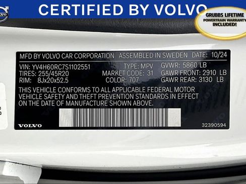 Used 2025 Volvo XC60 T8 Plus w/ Protection Package Premier image 22