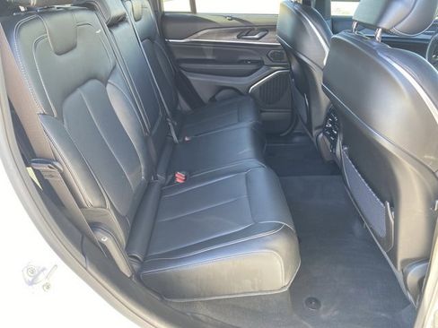 Used 2023 Jeep Grand Cherokee Overland w/ Luxury Tech Group IV image 30