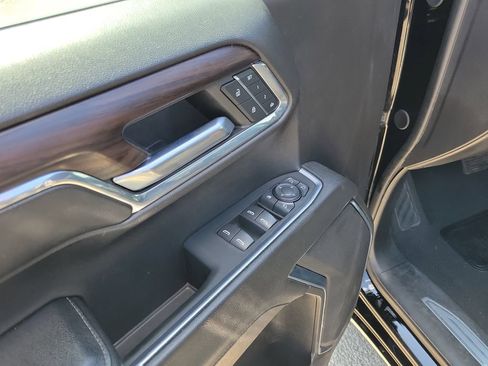 Used 2024 GMC Sierra 1500 SLT RWD image 12
