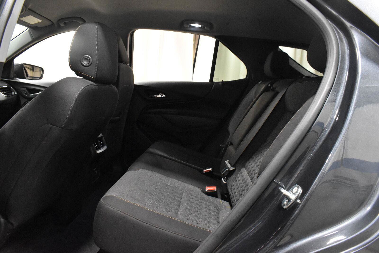 Used 2023 Chevrolet Equinox LT FWD image 4