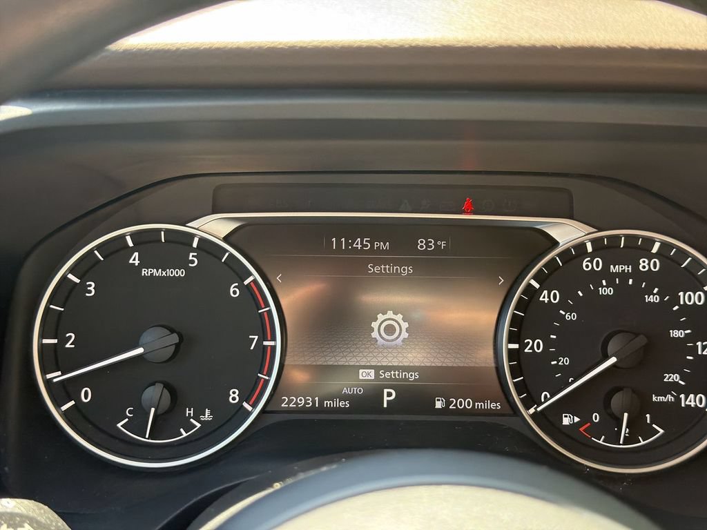Used 2023 Nissan Rogue S AWD/4WD image 12