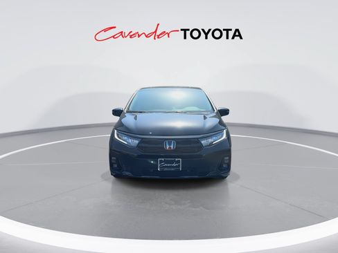 Used 2026 Honda Odyssey Elite image 3