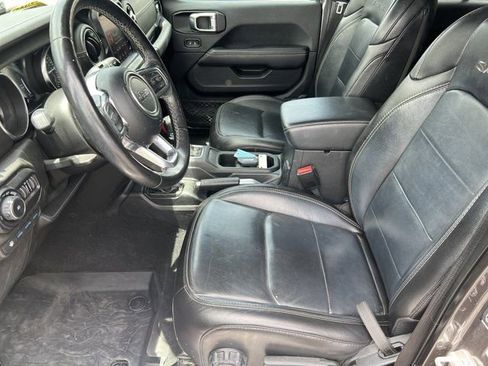 Used 2021 Jeep Wrangler Unlimited Sahara w/ Cold Weather Group AWD/4WD image 10