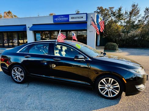 Used 2013 Lincoln MKZ image 15