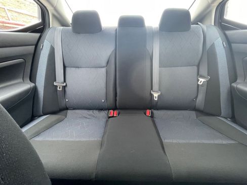 Used 2025 Nissan Versa SV image 37