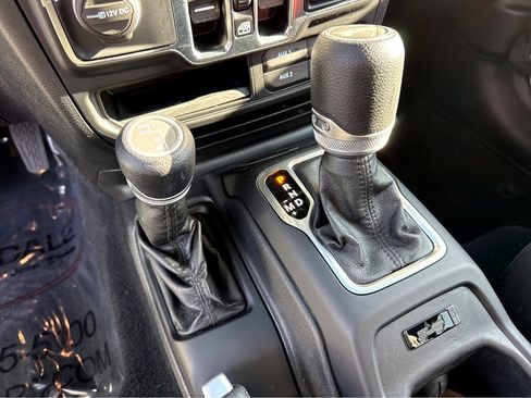 Certified 2021 Jeep Wrangler Unlimited Sport image 23