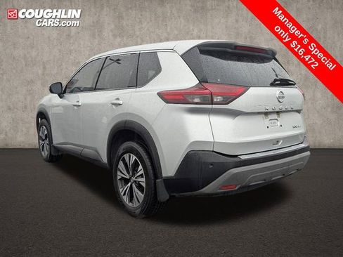 Used 2021 Nissan Rogue SV image 5