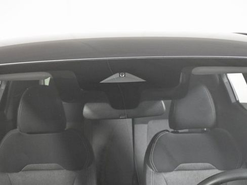 Certified 2025 Nissan Kicks SV image 34