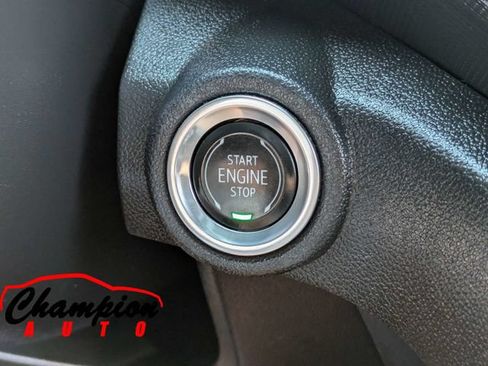 Used 2021 Chevrolet TrailBlazer RS w/ Technology Package FWD image 30