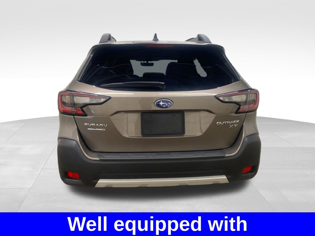 Used 2023 Subaru Outback Limited XT AWD/4WD image 3