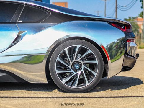 Used 2016 BMW i8 image 5