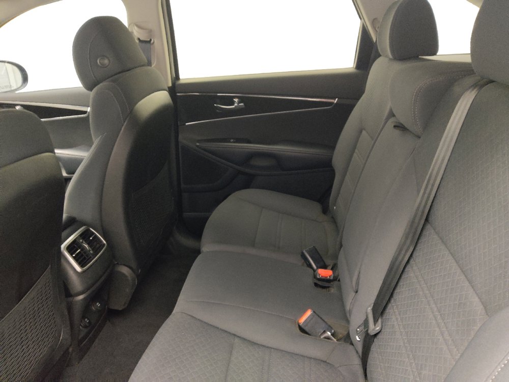 Used 2017 Kia Sorento AWD image 18