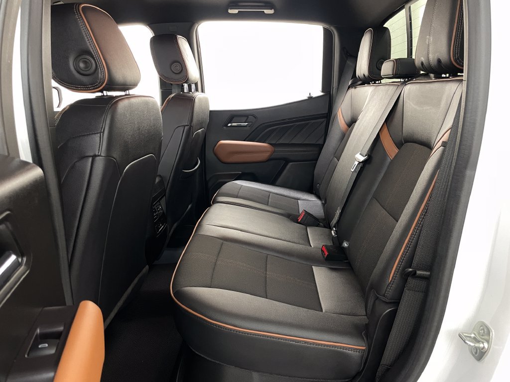 Certified 2024 GMC Canyon AT4 w/ Canyon Safety Plus Package AWD/4WD image 11