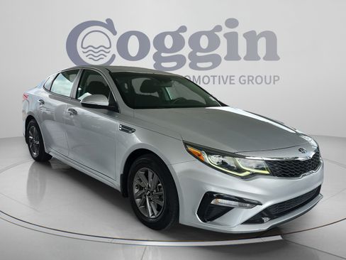 Used 2020 Kia Optima LX FWD image 5