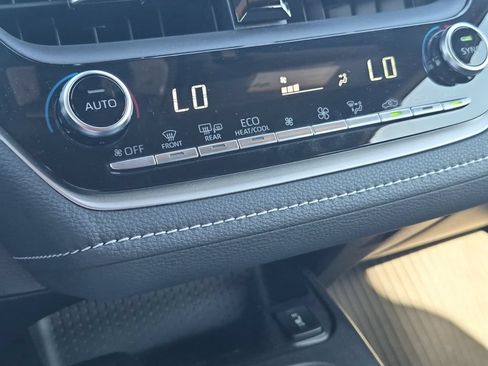Used 2021 Toyota Corolla XSE FWD image 20