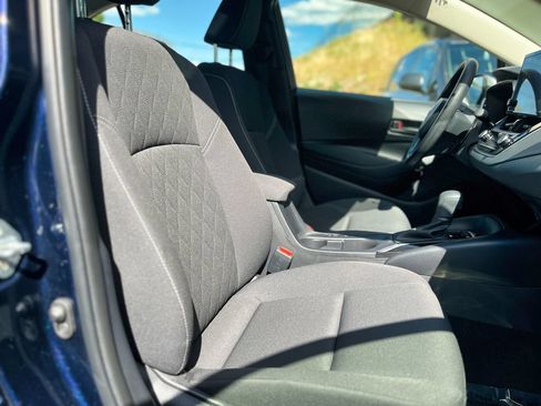 Used 2025 Toyota Corolla LE FWD image 52