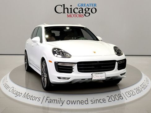 Used 2017 Porsche Cayenne GTS image 2
