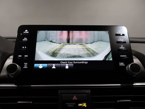 Used 2018 Honda Accord Sport image 24