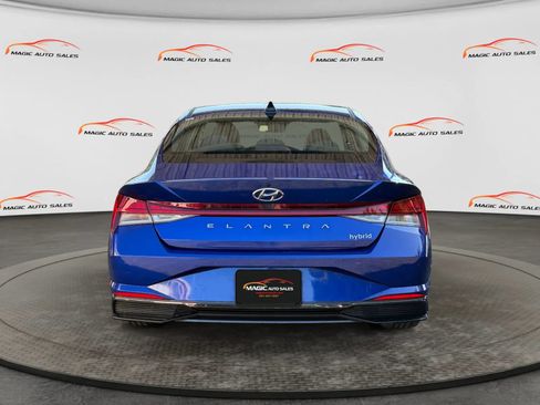 Used 2023 Hyundai Elantra Limited FWD image 9