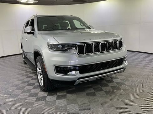 Used 2022 Jeep Wagoneer Series II w/ Rear Seat Video Group 1 AWD/4WD image 8